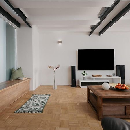 Dot 3 Bdr Apartment With Tyn Cathedral View & Ac Prága Kültér fotó