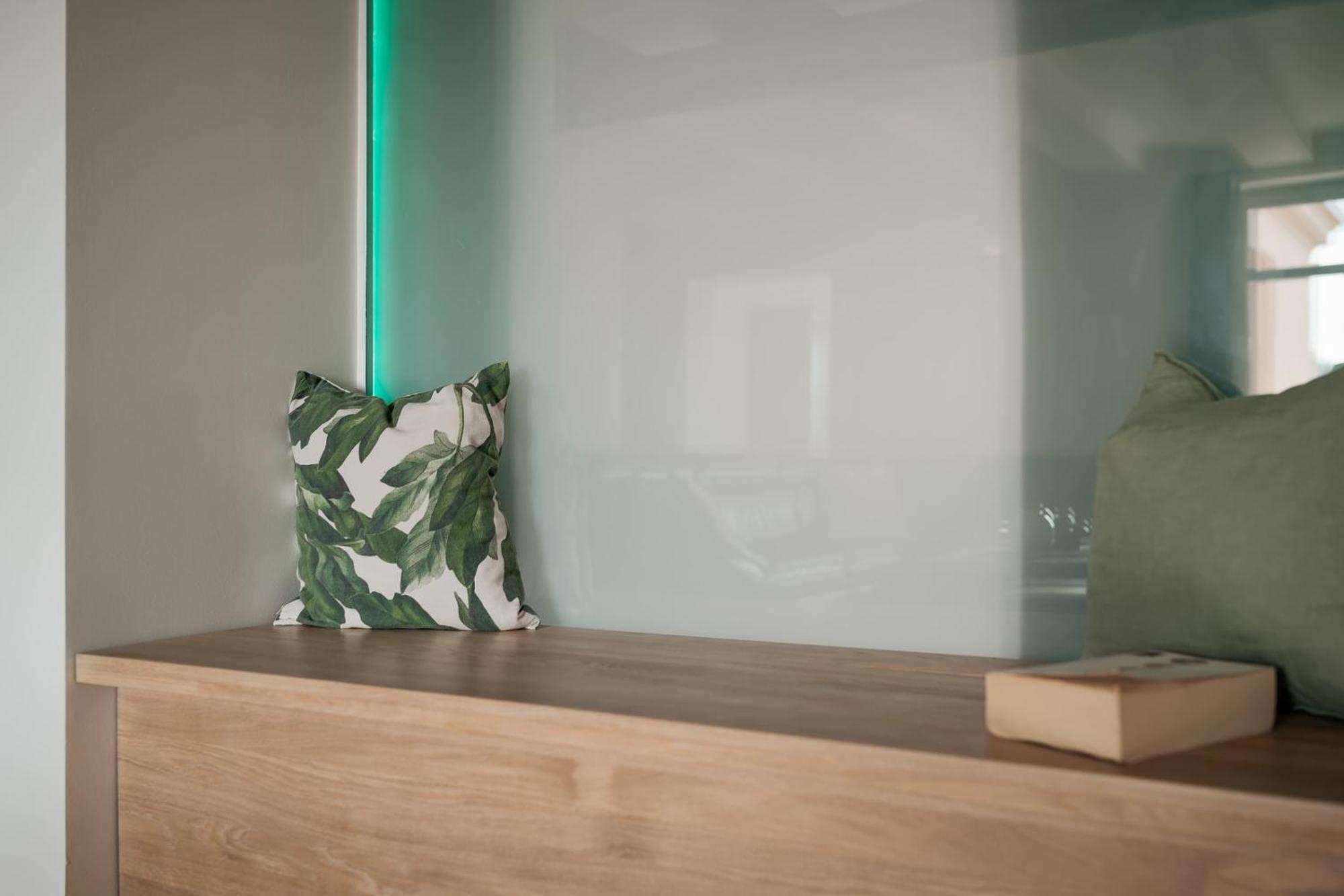 Dot 3 Bdr Apartment With Tyn Cathedral View & Ac Prága Kültér fotó