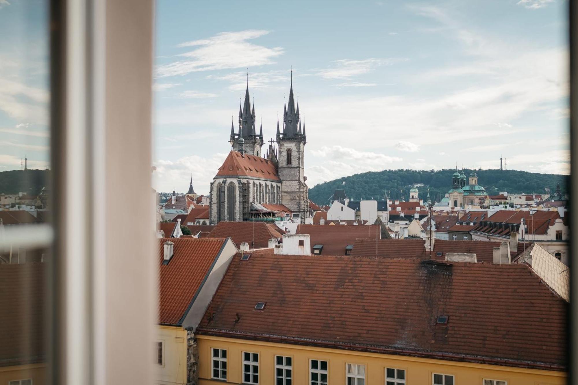 Dot 3 Bdr Apartment With Tyn Cathedral View & Ac Prága Kültér fotó