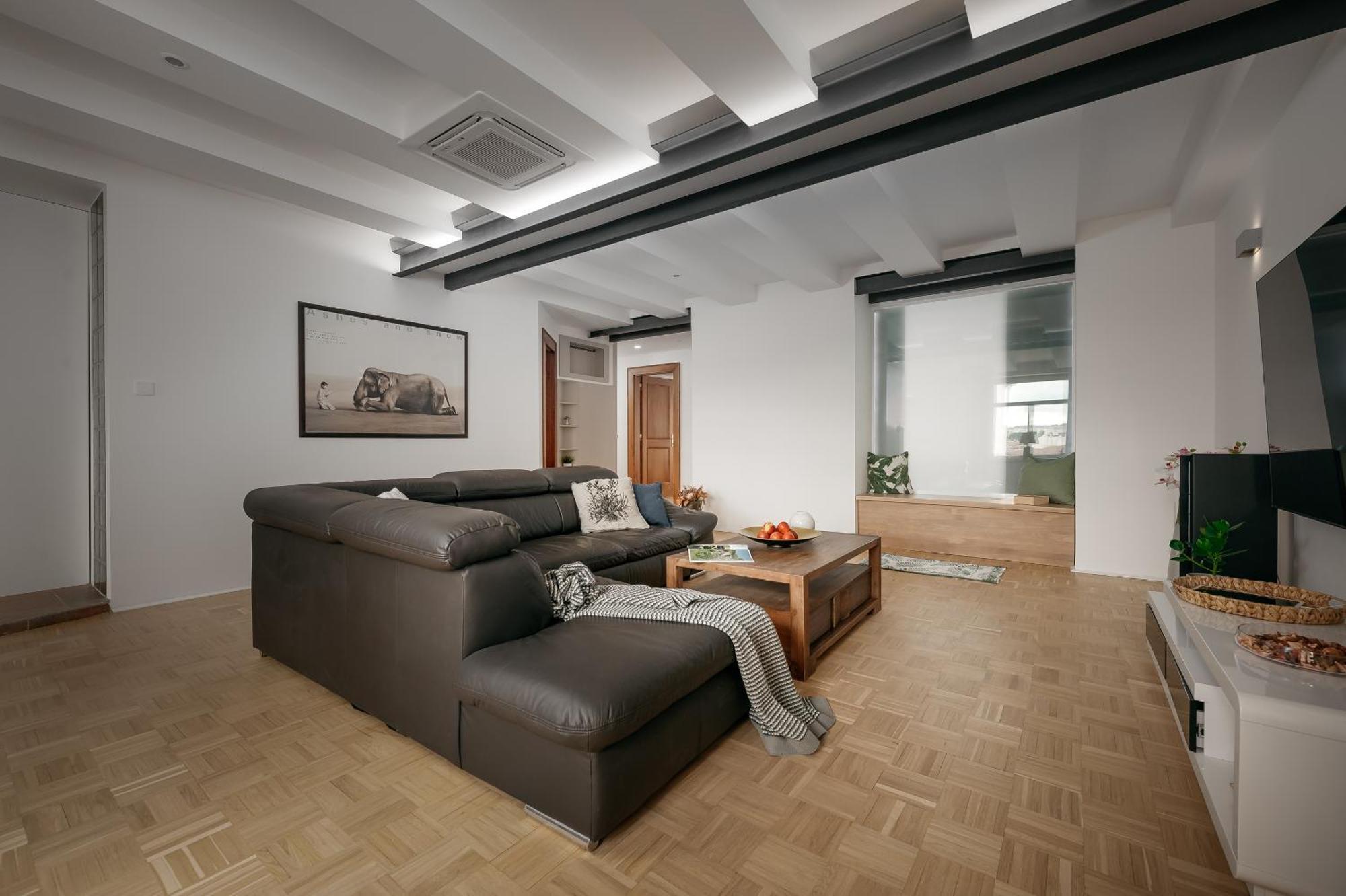 Dot 3 Bdr Apartment With Tyn Cathedral View & Ac Prága Kültér fotó